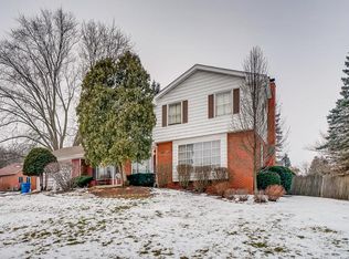13034 Comanche Dr, Palos Heights, IL 60463