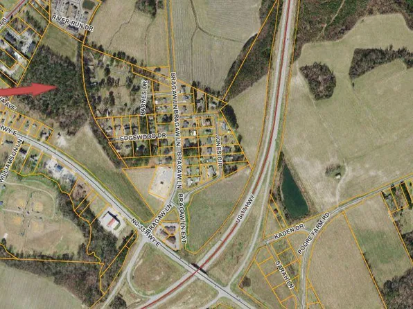 00000 Nc 33 Highway, Chocowinity, NC 27817