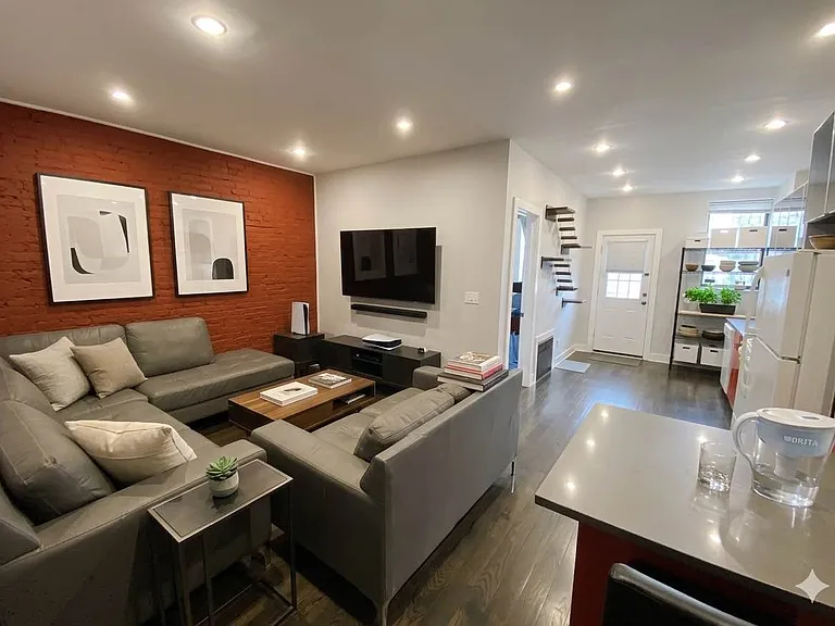 1562 Saint Marks Ave #1A — Photo 3