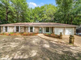 594 Bon Secour St, Fairhope, AL 36532