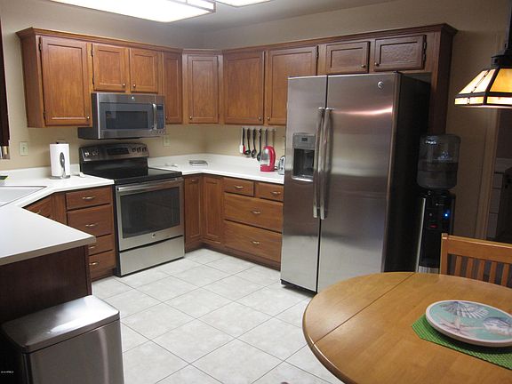 3rd image of 19528 N 141st Ave