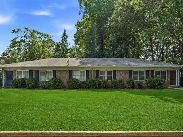 2124 Golfview Dr SE, Conyers, GA 30013