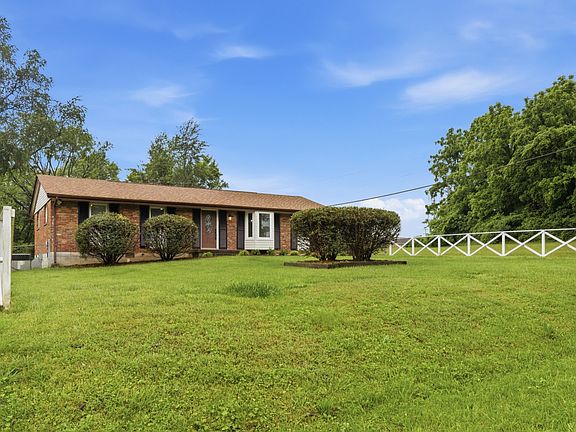 3rd image of 94 Airport Rd
