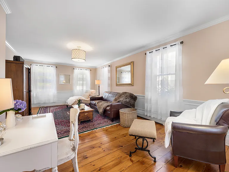 4 Atkinson St — Photo 8