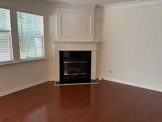 3 bed, 2.5 bath, 1768 sqft, $1,990 — Photo 4