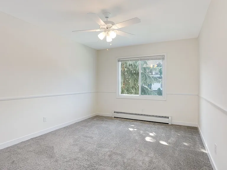 3547 Grand — Photo 10