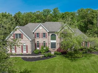 20 Willever Rd, Asbury, NJ 08802