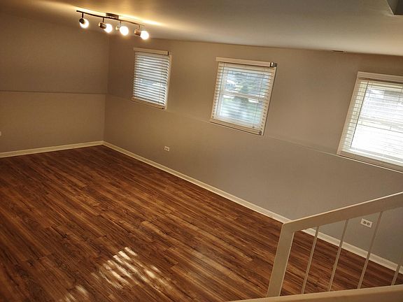 4th image of 1651 Jones St