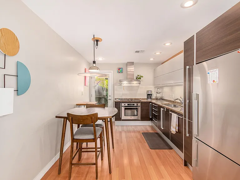 1850 E Maryland Ave #46 — Photo 6
