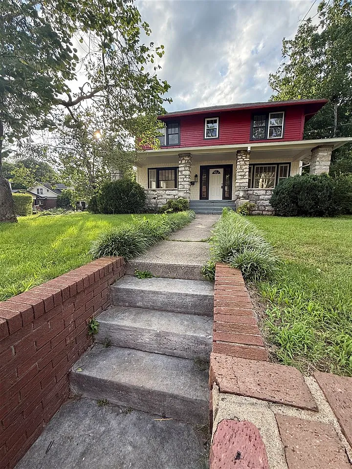 3 bed, 1238 sqft, $1,600 — Photo 1