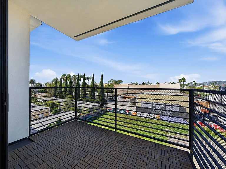Large Balcony