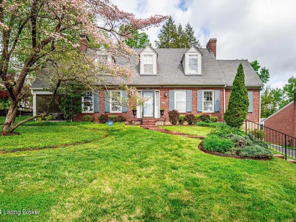 1211 Cardinal Dr, Audubon Park, KY 40213