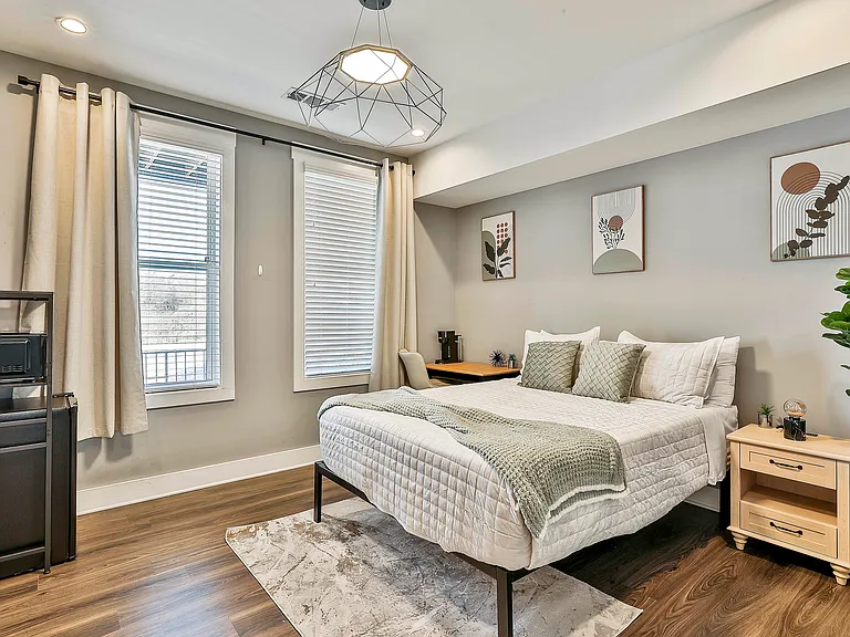 716 Katherine Johnson Ln — Photo 1