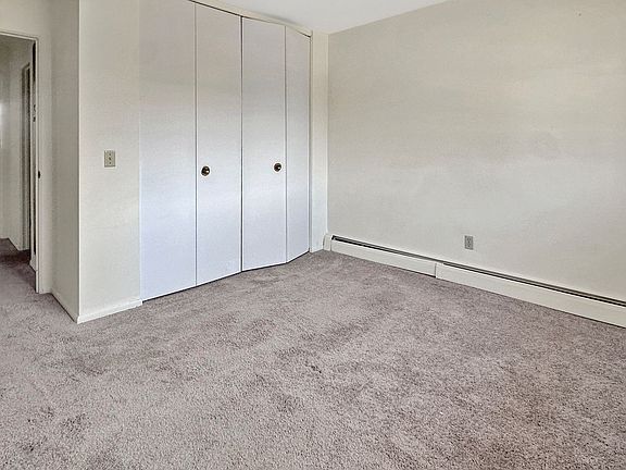 5th image of 2839 S Burdick St APT A