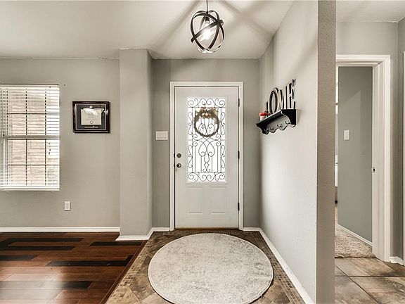 4th image of 1501 Glenwick Dr