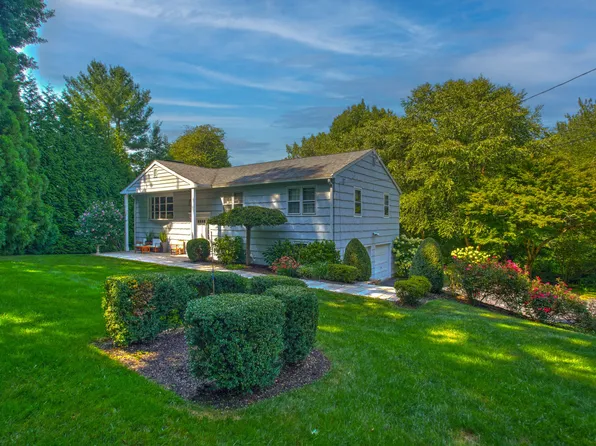 7 Grove Pt Road, Westport, CT 06880