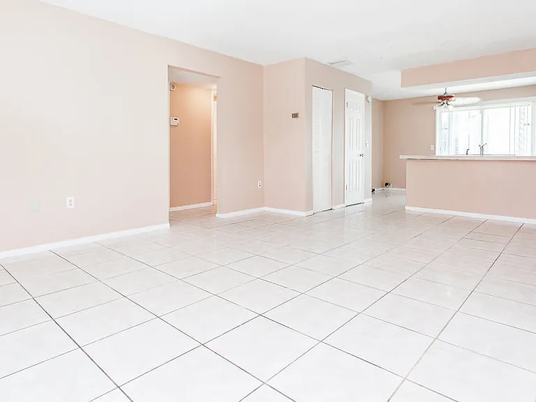 1905 Caralee Blvd #1 — Photo 3