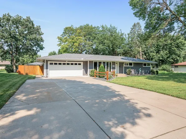 6760 Madison St NE, Fridley, MN 55432