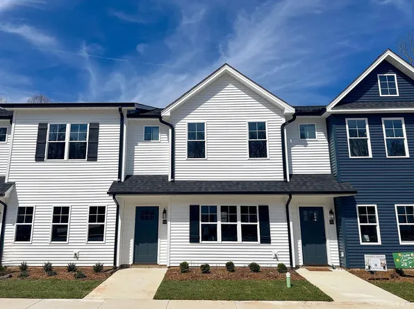 110 Aaron Pl, Lynchburg, VA