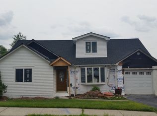 723 6th St, Carlstadt, NJ 07072