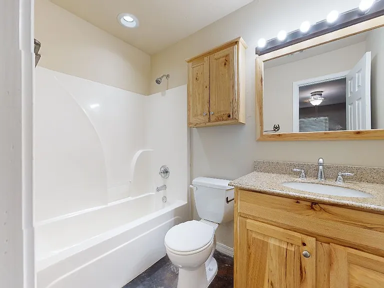 1519 E Virginia Ave — Photo 9