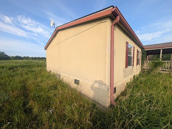 3rd image of 10400 N Fairgrounds Rd