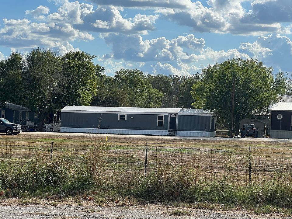 1st image of 102 Fentress Star Rd