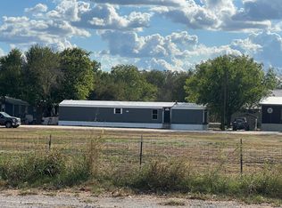 102 Fentress Star Rd, Fentress, TX 78622