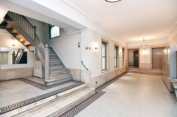 Rented by Bohemia Realty Group | media 6