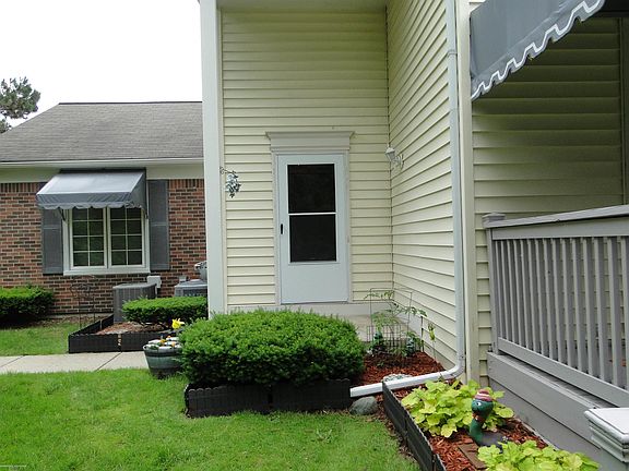 2nd image of 37343 Stonegate Cir