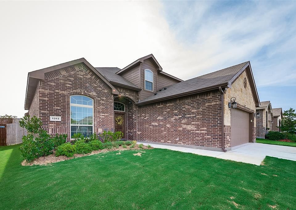 1st image of 1313 Glen Ct