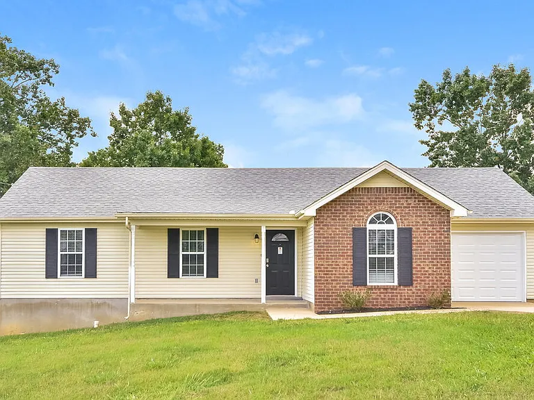 535 Wildwood Dr — Photo 1