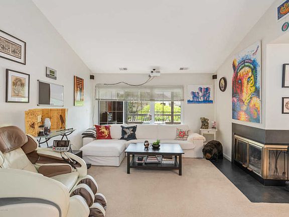 5th image of 113 Cascade Ct APT 9