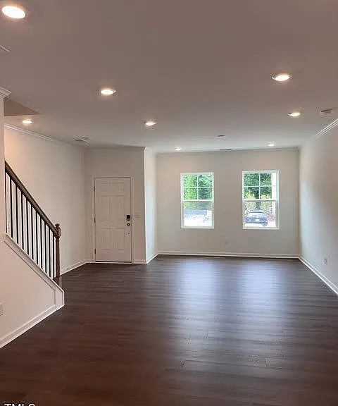 683 Mirkwood Ave — Photo 3