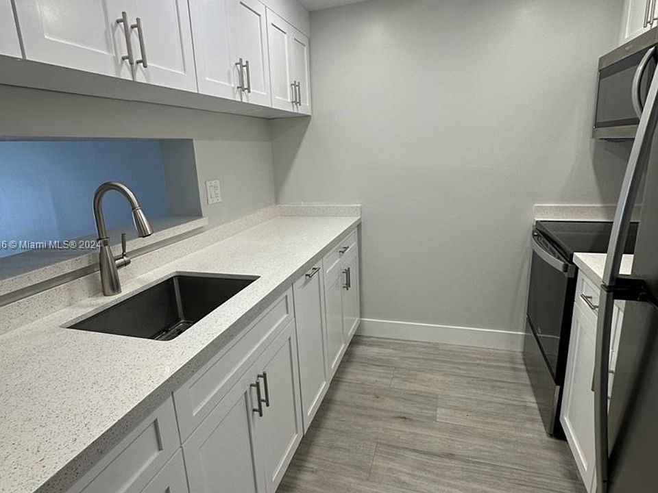 2nd image of 9455 W Flagler St #201