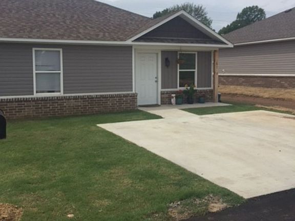 2nd image of 201 Coggins Ave #5A
