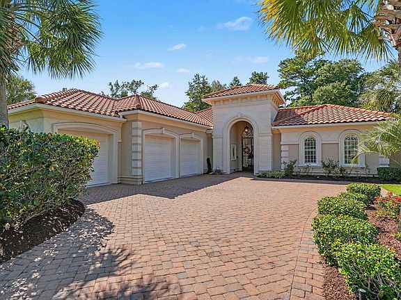 2nd image of 9911 Bellasera Circle