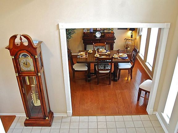 2nd image of 4415 Timber Hill Dr