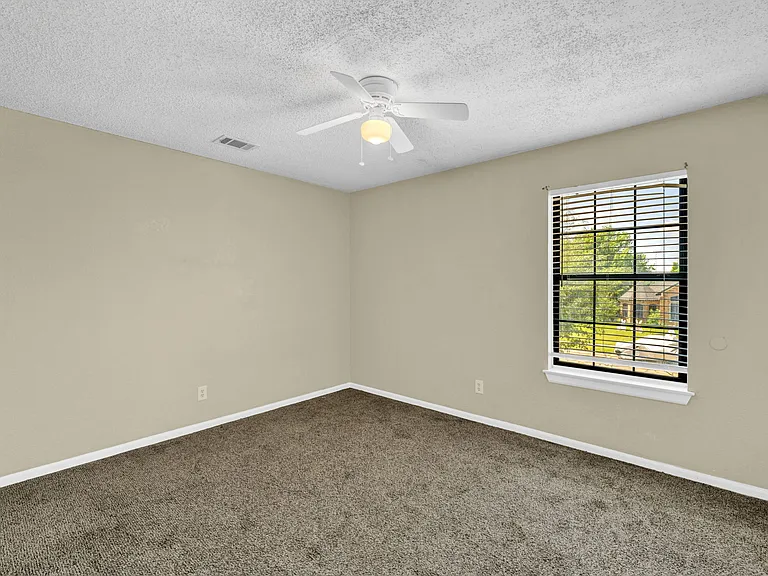 308 Mack Dr — Photo 18