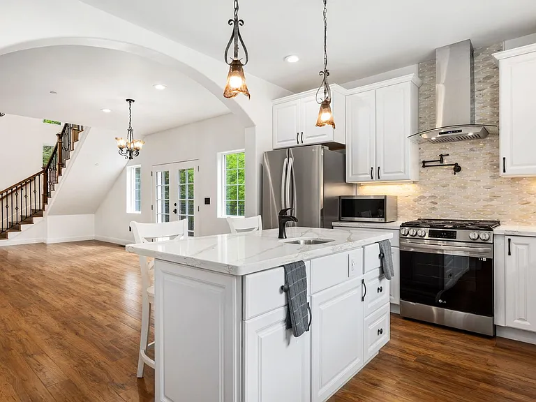713 Wikiup Dr — Photo 18