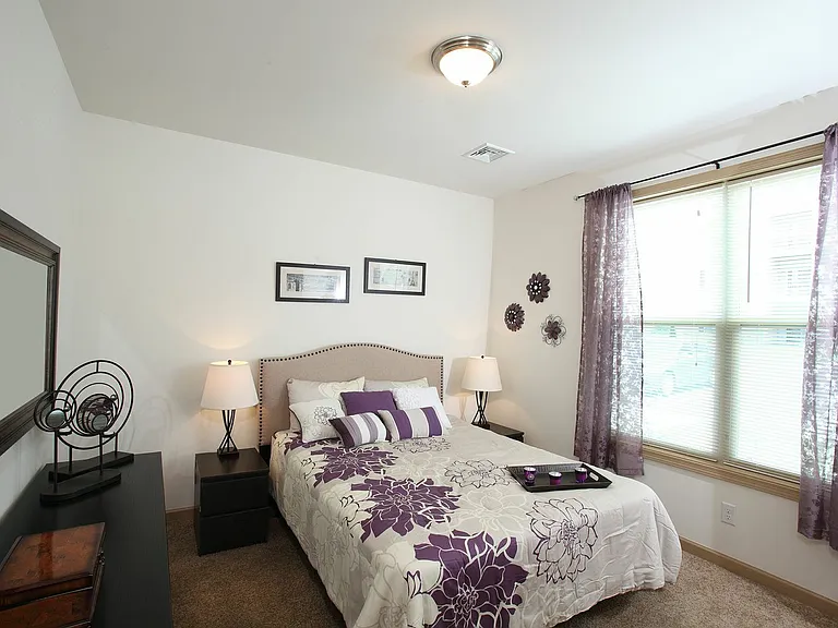 Ivy Ridge Apartments & Townhomes — Photo 21