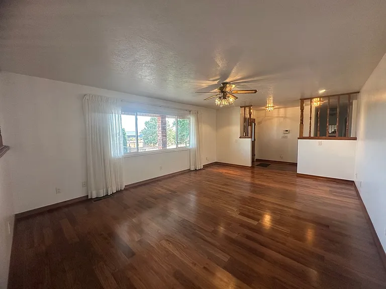 2268 S 2350 E — Photo 40