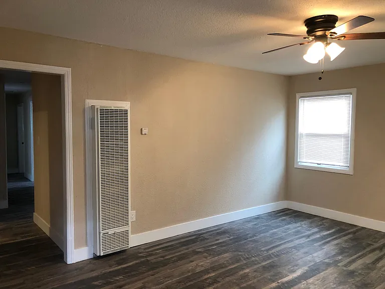 149 Rounds St — Photo 4