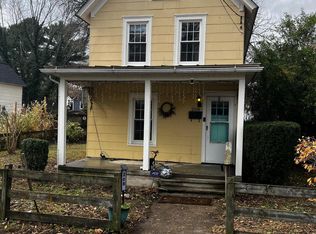 208 S 3rd St, Denton, MD 21629