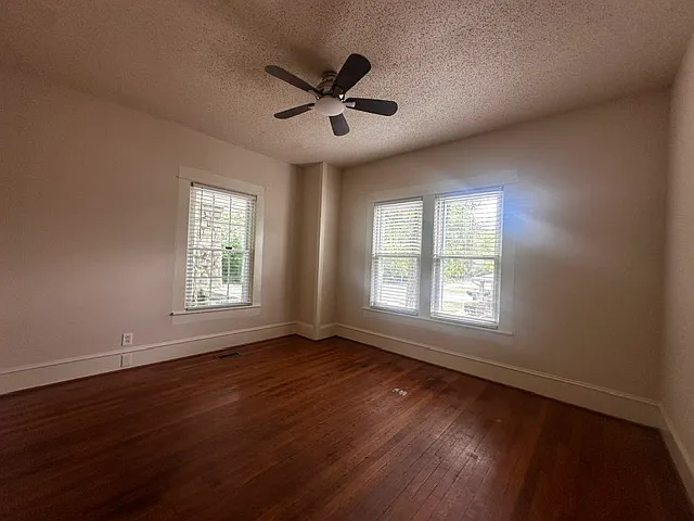 1218 W Market St #E — Photo 6