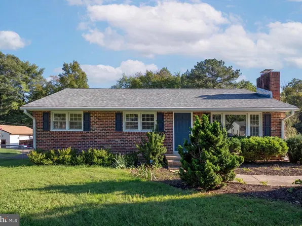 256 Anderson Dr, Fredericksburg, VA 22405