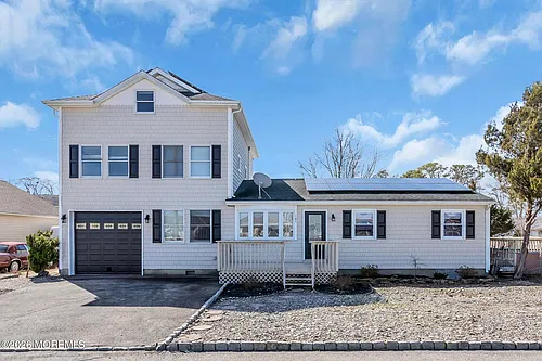 101 Clearwater Dr Photo 1