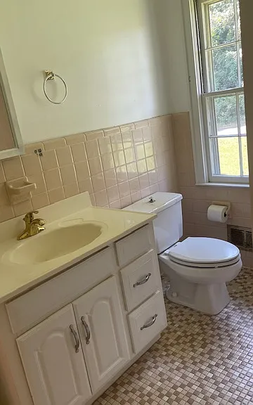 100 Middleton Ct — Photo 15
