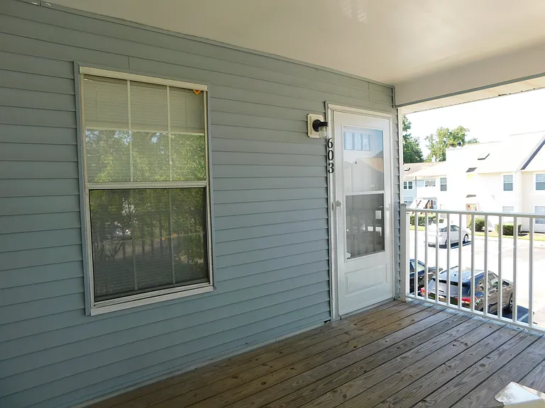 603 Spirit Ct #1 — Photo 2