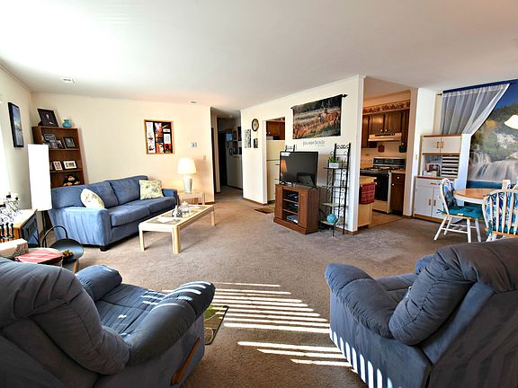 5th image of 1071 Greenwood Cir #3A